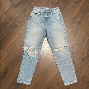 Zara straight leg jeans with ripped knees. Size US 04/ EUR 36